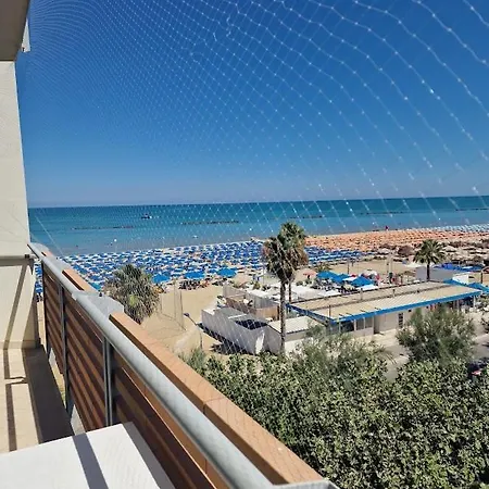Residenza Adriatica 4 דירה רוזטו דליי אברוצי